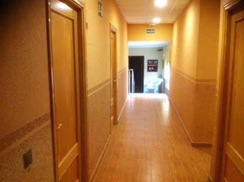 Oyo Hotel Los Alamos Plasencia Εξωτερικό φωτογραφία