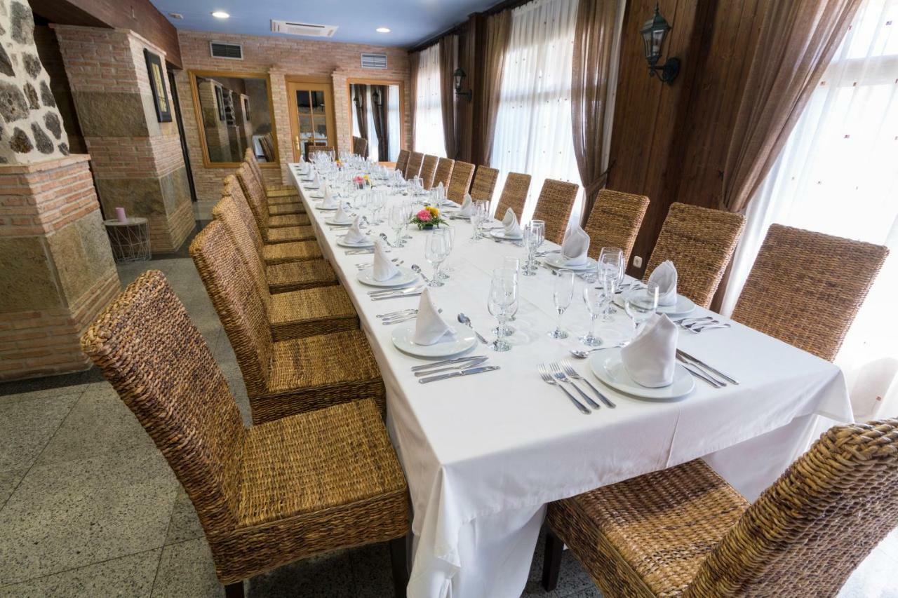 Oyo Hotel Los Alamos Plasencia Εξωτερικό φωτογραφία